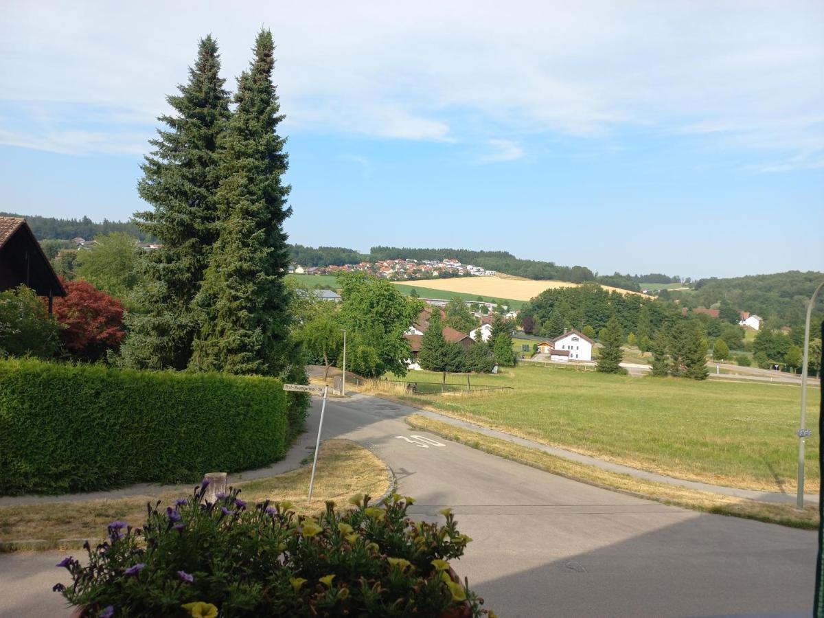 Weiss-Rot-Schwarz Lägenhet Bad Griesbach  Exteriör bild
